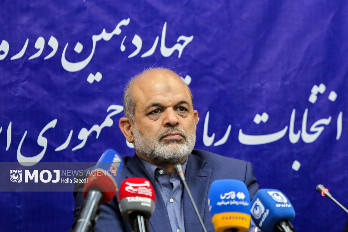 بازدید وزیر کشور از ستاد انتخابات خارج از ایران