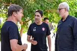 حضور حسین فرکی در تمرین پرسپولیس و دیدار با وحید هاشمیان