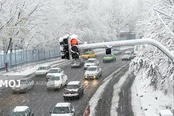 جو نامساعدی در برخی از جاده های کشور وجود دارد