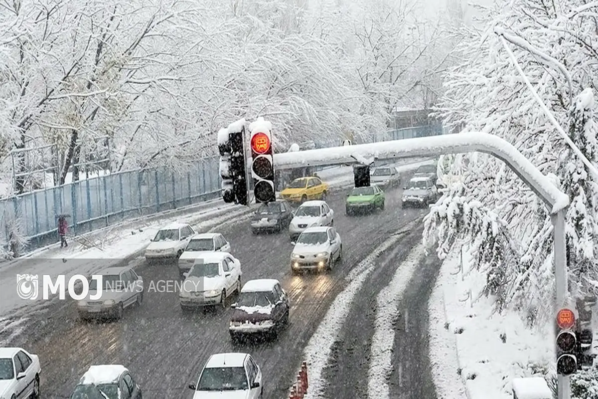 جو نامساعدی در برخی از جاده های کشور وجود دارد