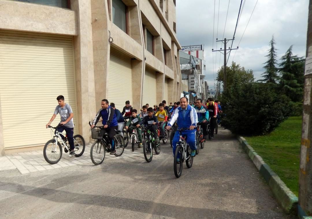 همایش دوچرخه سواری دانش آموزی و دانشجویی سما واحد رشت برگزار شد
