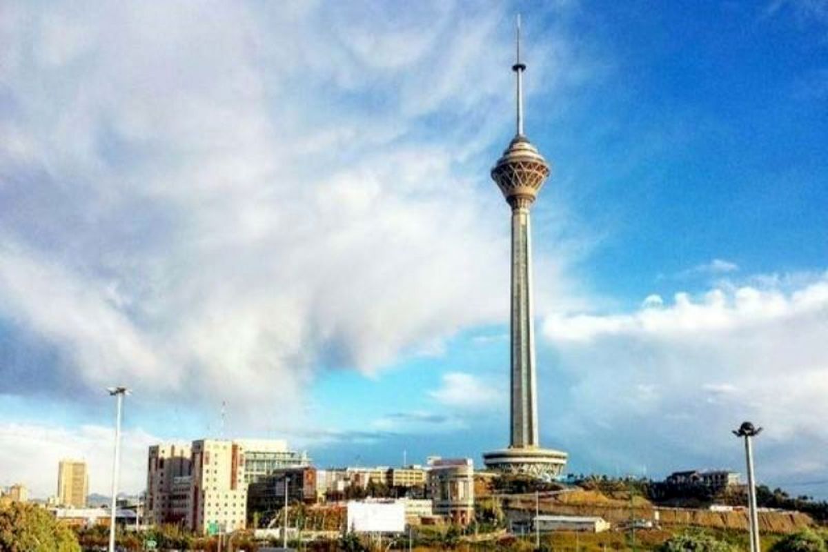 کیفیت هوای تهران در 5 آبان  پاک است