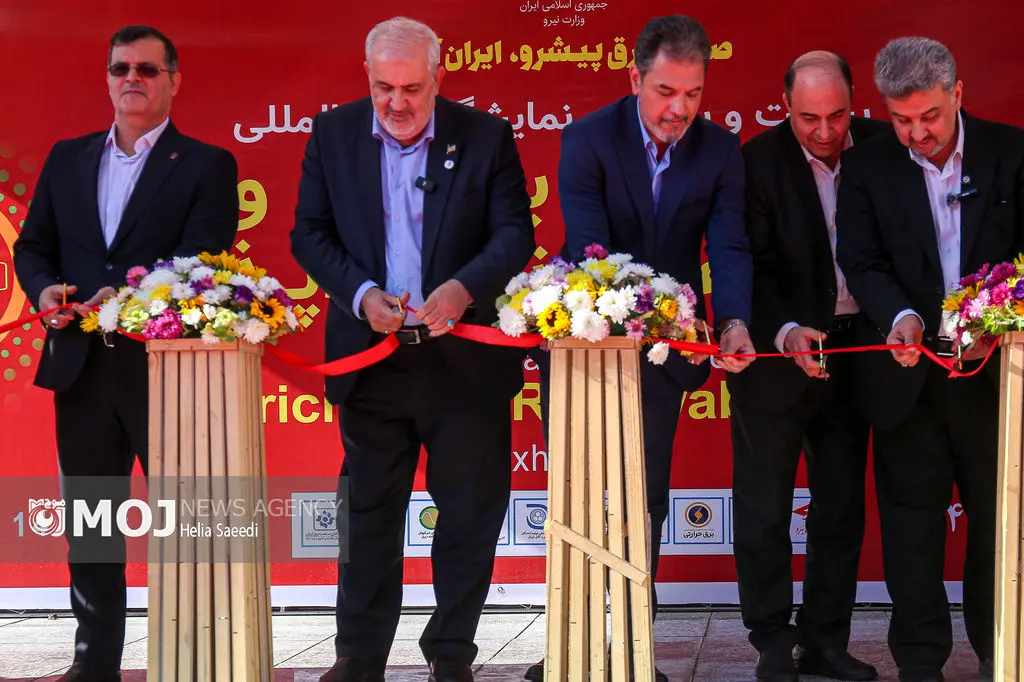 بیست و پنجمین نمایشگاه بین‌المللی صنعت برق و تجدیدپذیر آغاز بکار کرد