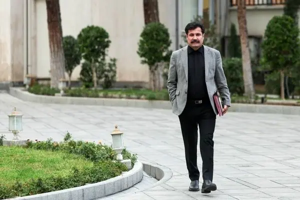 مذاکره، بخشی از مبارزه برای منافع ملی است