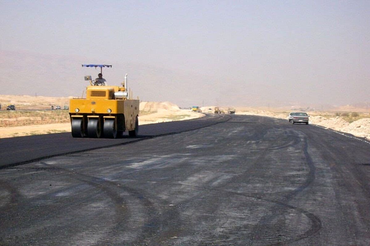 آغاز ساخت جاده ۶۵ کیلومتری سیروس آباد بافق به منطقه سبزدشت