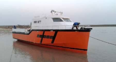 نخستین شناور مسافری فایبرکربن کشور در چوئبده آبادان طراحی و ساخته شد