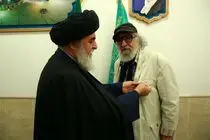 نشان خادمی افتخاری مسجد جمکران به داریوش ارجمند اهدا شد