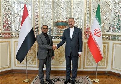 وزیر امور خارجه ایران و سخنگوی انصارالله با یکدیگر دیدار و گفتگو کردند