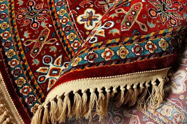خروج فرش و گلیم  دستباف از مبادی خروجی استان فارس آزاد است