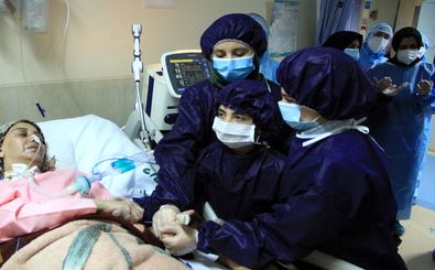تجلیل از سرپرستار بخش کرونای بیمارستان شهید صدوقی یزد 