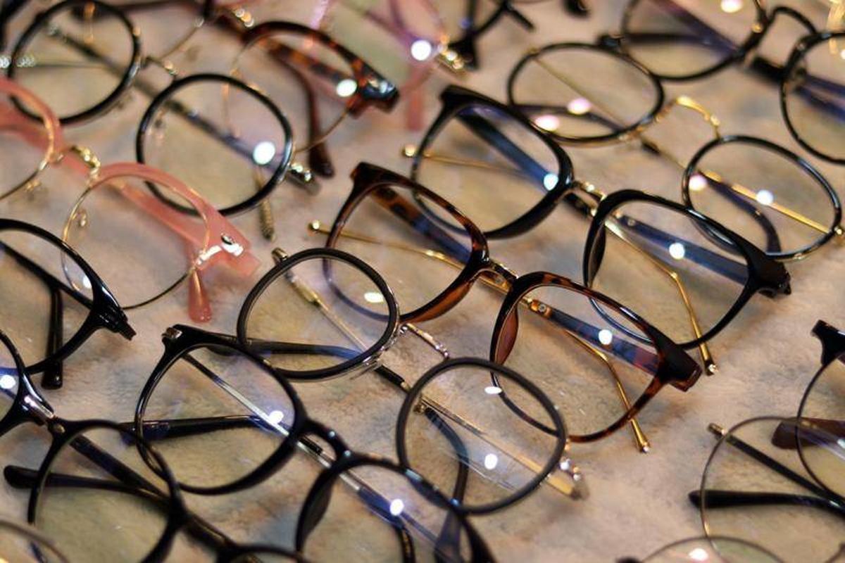 عینک‌های طبی ۱۸ میلیاردی قاچاق به بازار نرسید 