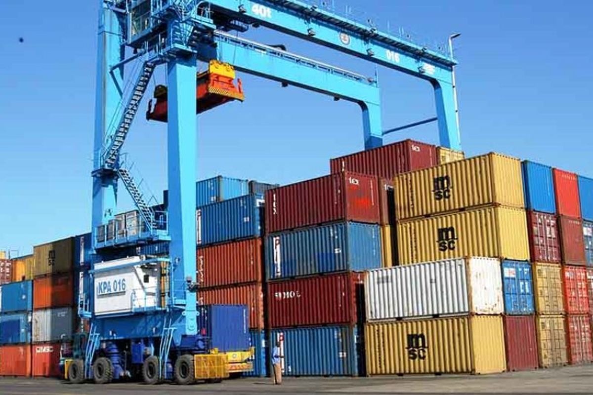 رشد ۴۷درصدی صادرات کالا از گمرک اصفهان نسبت به مدت مشابه سال گذشته / صادرات به 98 کشور جهان