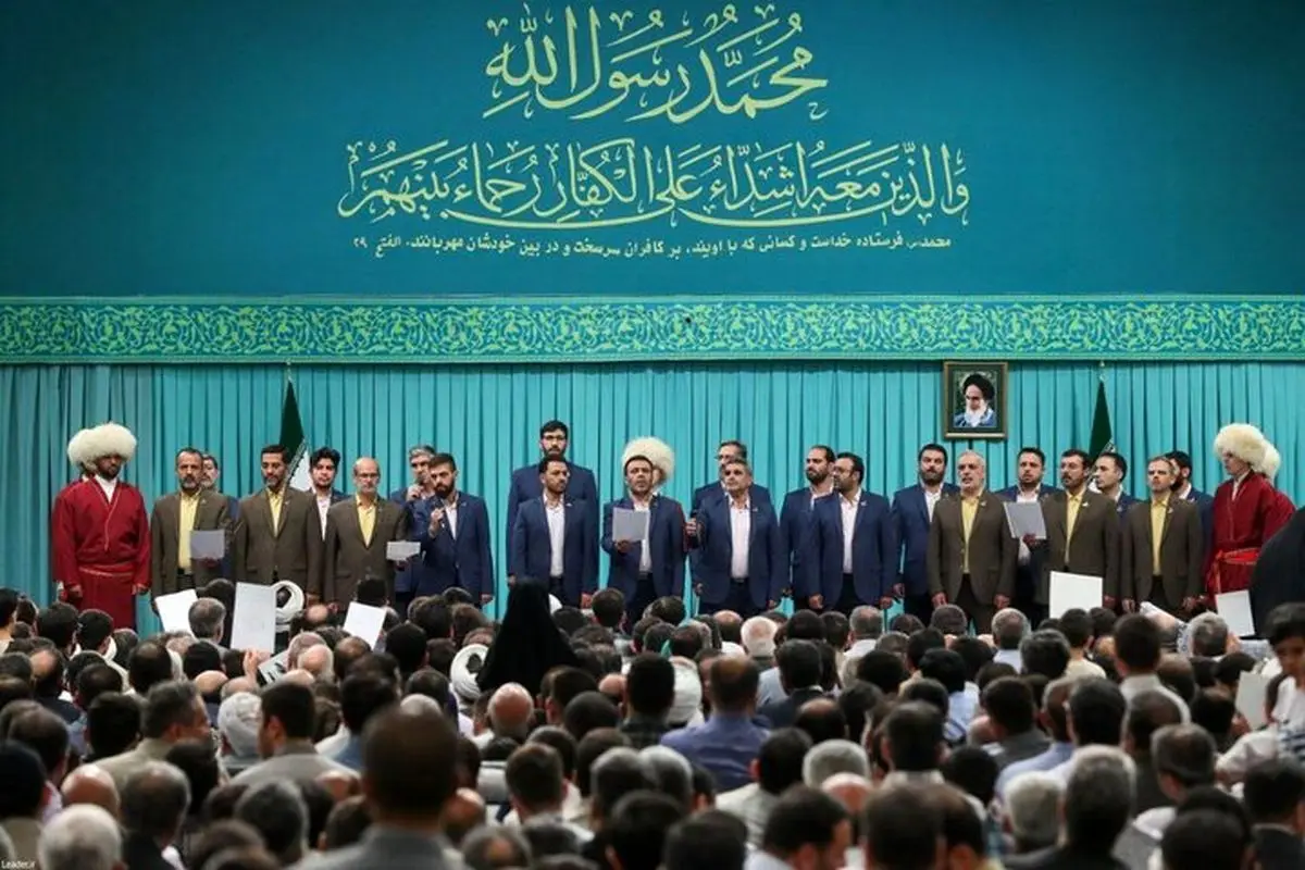 جشن ولادت پیامبر(ص) و امام صادق(ع) در حسینیه امام خمینی(ره) برگزار شد