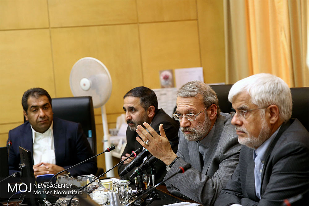 جلسه کمیسیون آموزش مجلس با حضور علی لاریجانی
