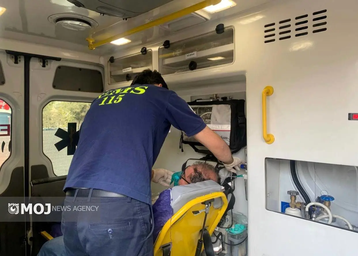 آتش‌سوزی در برج ۸ طبقه خیابان تیموری مهار شد / نجات ۷۰ نفر توسط آتش‌نشانان