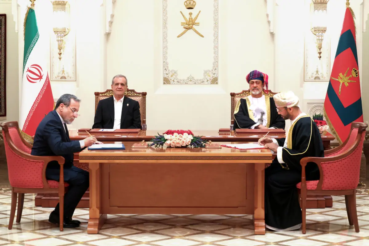 چند سند همکاری میان ایران و عمان امضا شد