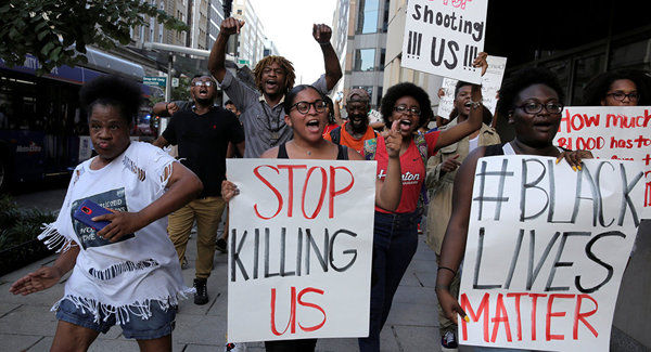 شهروندان آمریکایی علیه خشونت پلیس تظاهرات کردند