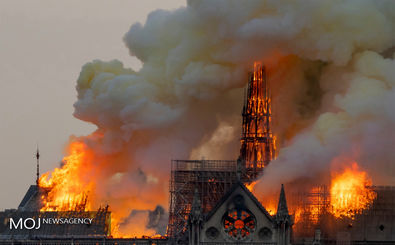 آتش سوزی کلیساى تاریخی نوتردام