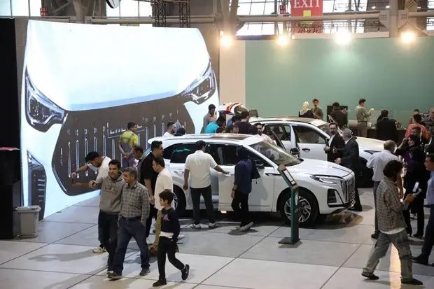 ایران‌خودرو محصولات جدید را به نصف‌جهان آورد