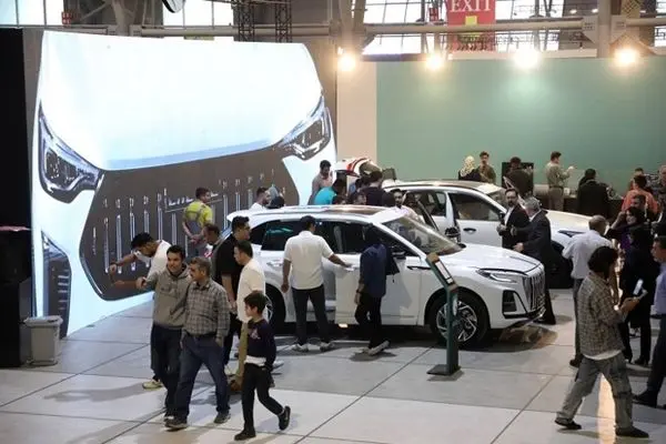 ایران‌خودرو محصولات جدید را به نصف‌جهان آورد