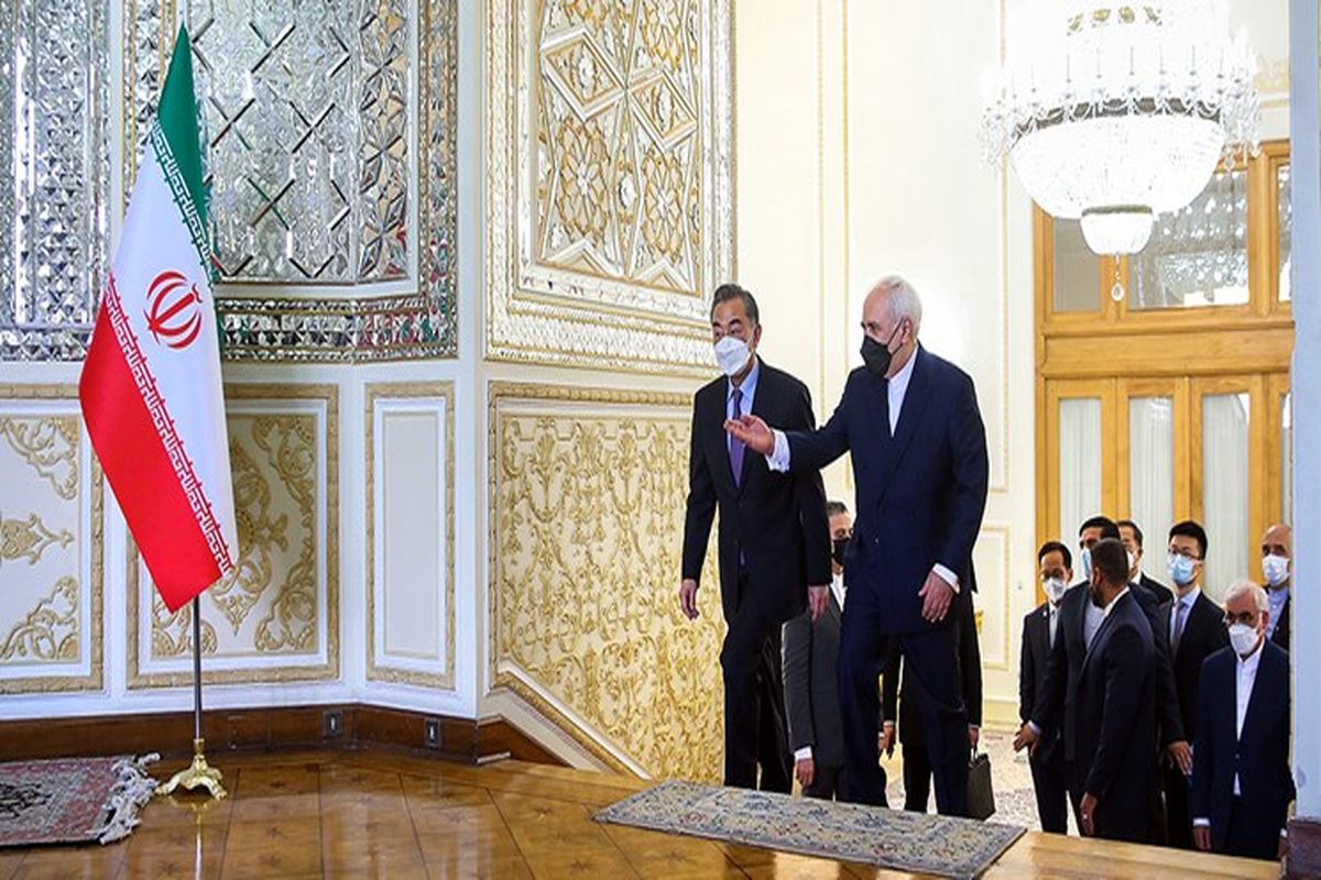 «وانگ یی» با وزیر خارجه ایران دیدار کرد