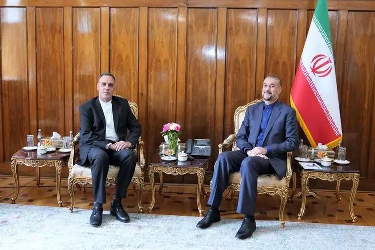 دیدار سفیر جدید ایران در ترکیه با وزیر امور خارجه