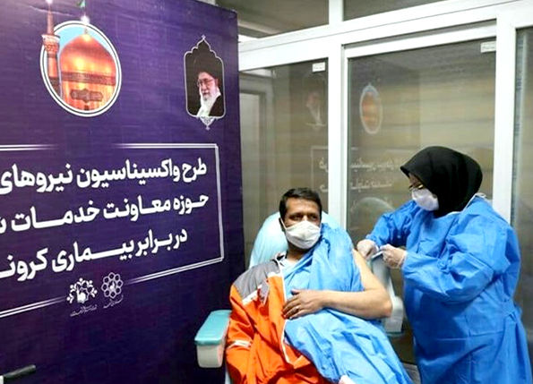 واکسیناسیون بیش از ۸۰۰ نفر از کارگران فضای سبز شهرداری مشهد