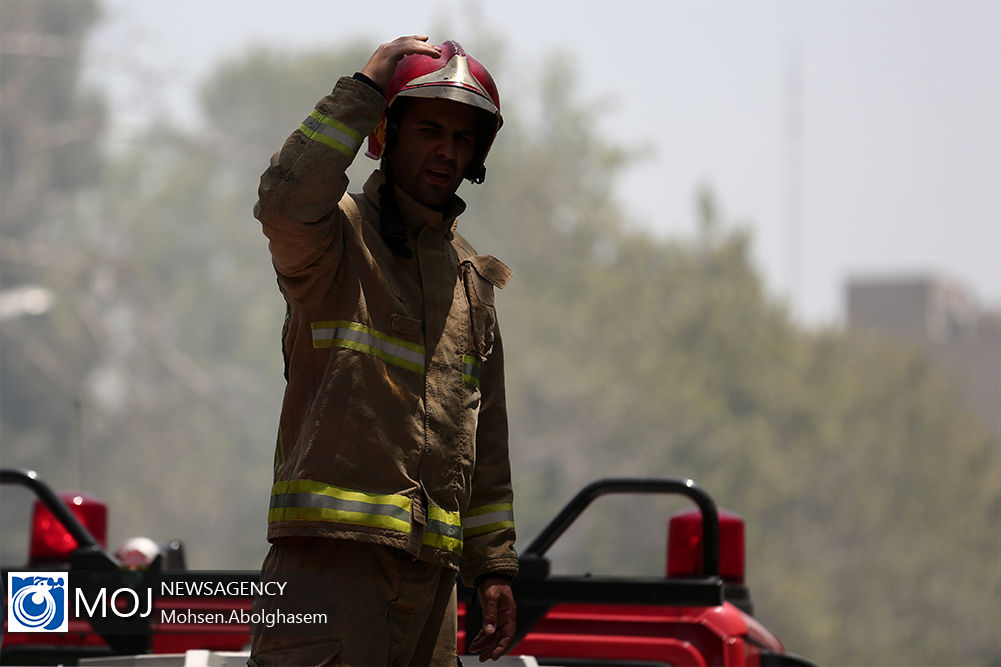 آتش سوزی پاساژ خیام در خیابان امام خمینی
