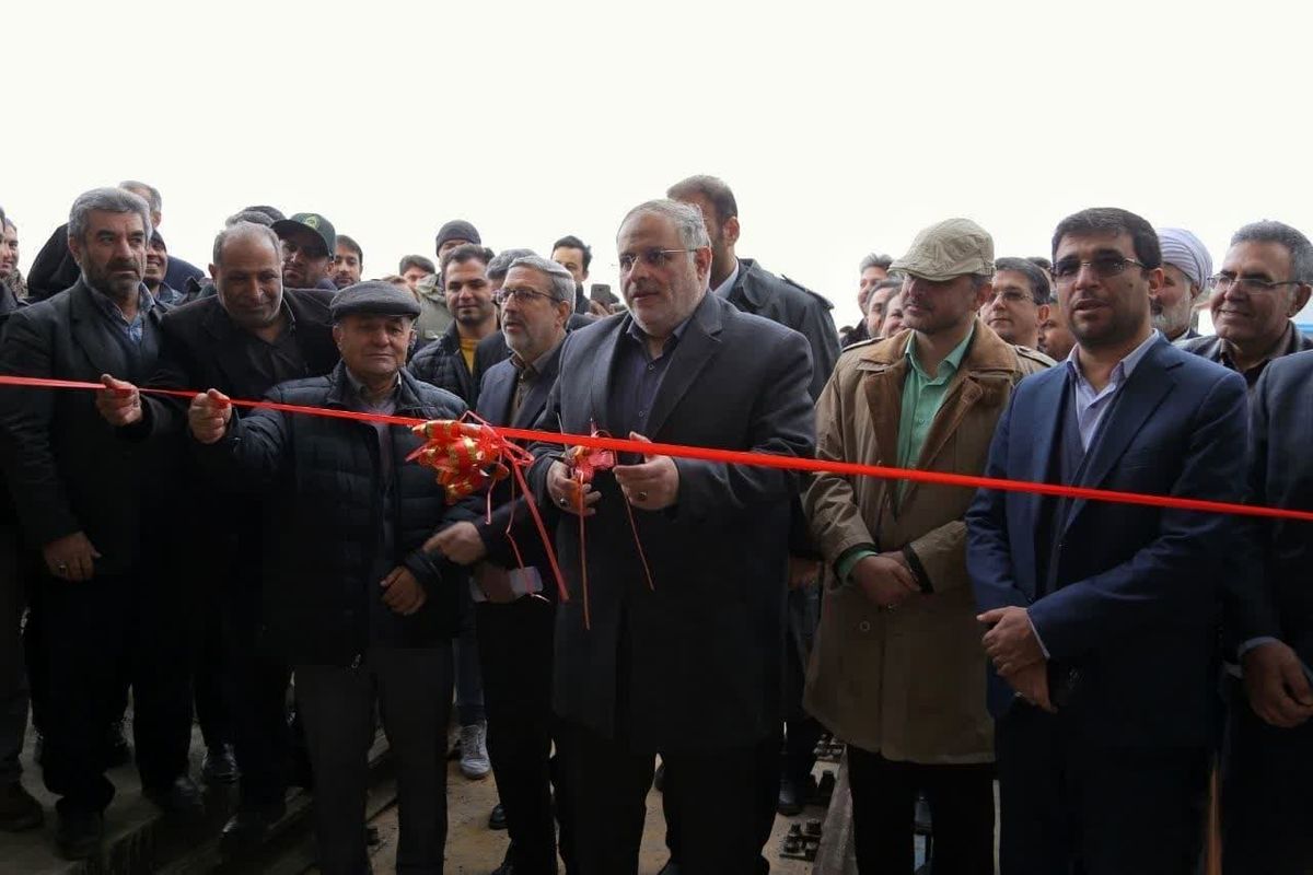خط ریلی پایانه صادارتی محصولات کشاورزی استان قزوین افتتاح شد