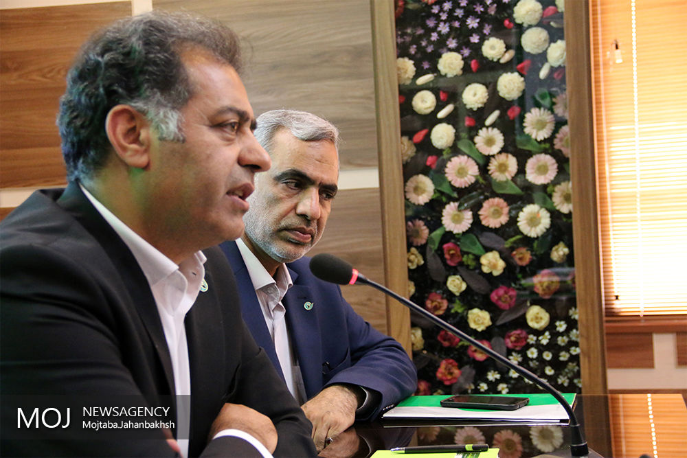 نشست خبری مدیر عامل بانک مهر ایران در اصفهان