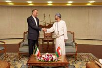 وزیر امور خارجه ایران با همتای عمانی خود دیدار و گفتگو کرد