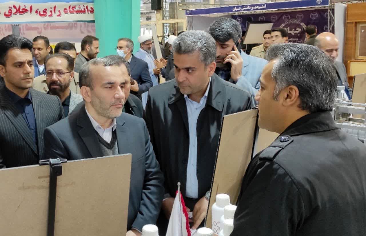 نمایشگاه دستاوردهای پژوهش و فناوری و فن‌بازار استان کرمانشاه افتتاح شد
