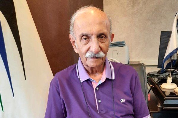 مسعود اسکویی، گوینده پیشکسوت به بخش عمومی بیمارستان منتقل شد