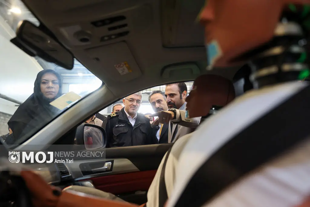 بازدید رییس پلیس راهور از مرکز آزمون ایمنی خودرو