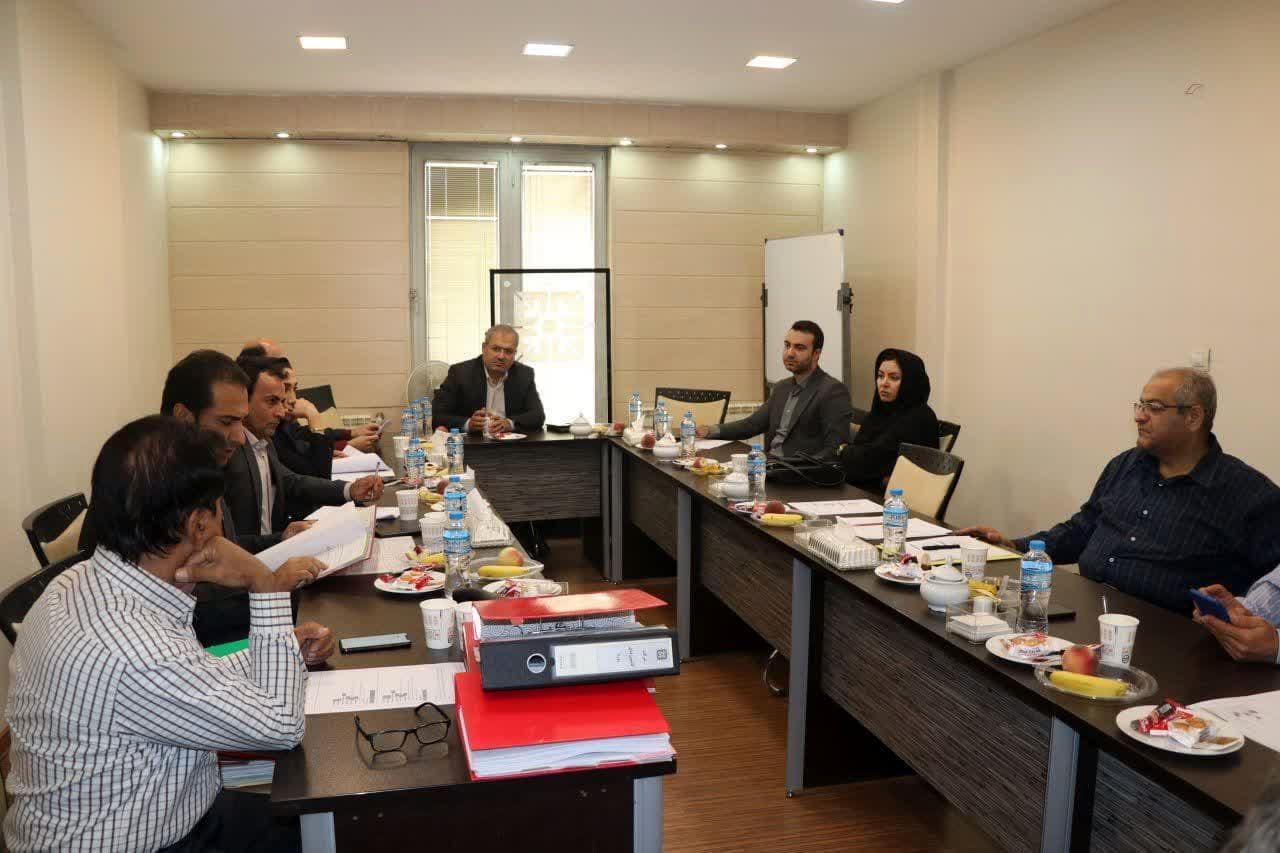 نشست کمیته تشخیص صلاحیت انبوه سازان مسکن و ساختمان استان قزوین