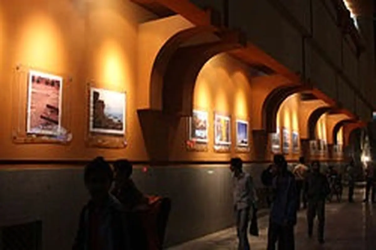 نمایشگاه لنز زندگی