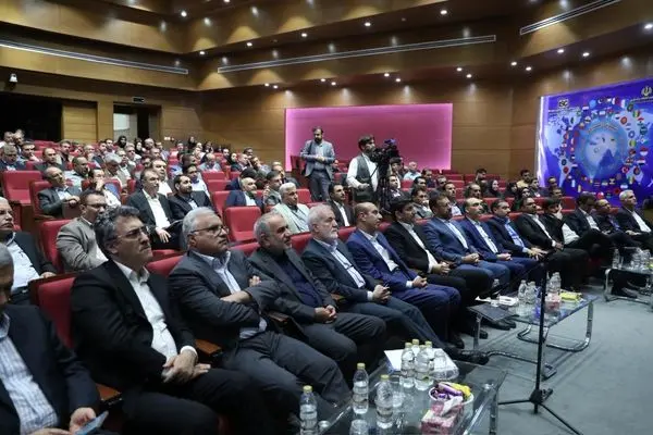 ۴۵۵ پروژه ارتباطی استان فارس با اعتبار بیش از ۴۲ هزار میلیارد ریال افتتاح شد