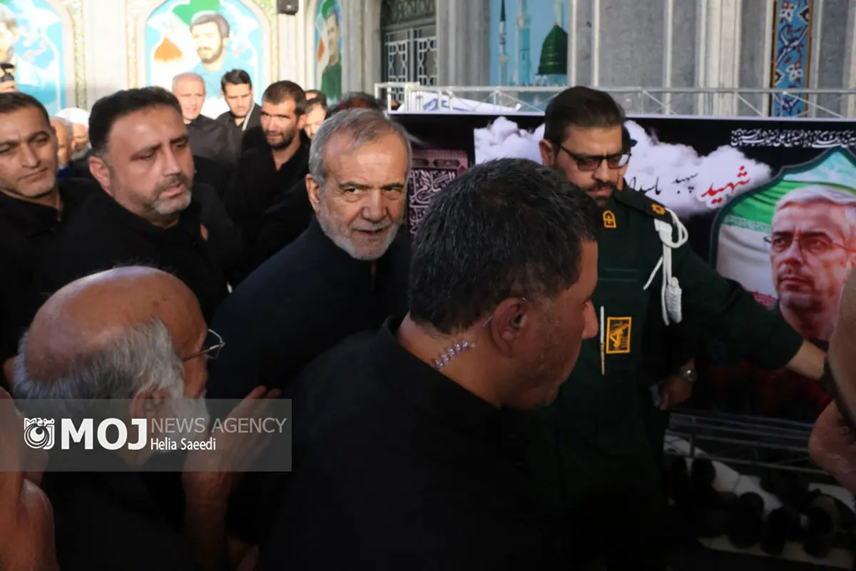 حضور رئیس‌جمهور در مراسم گرامیداشت شهادت سردار باقری + فیلم
