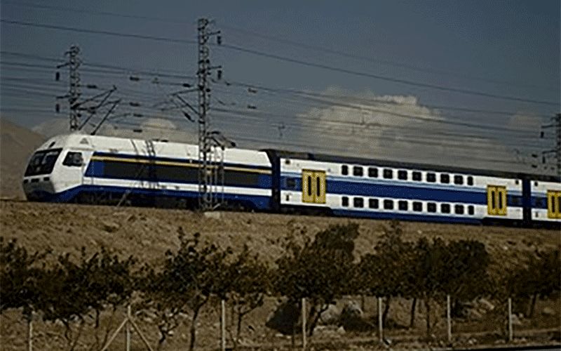 خط پنج متروی تهران دچار اختلال شد/ مسافران سرگردان شدند