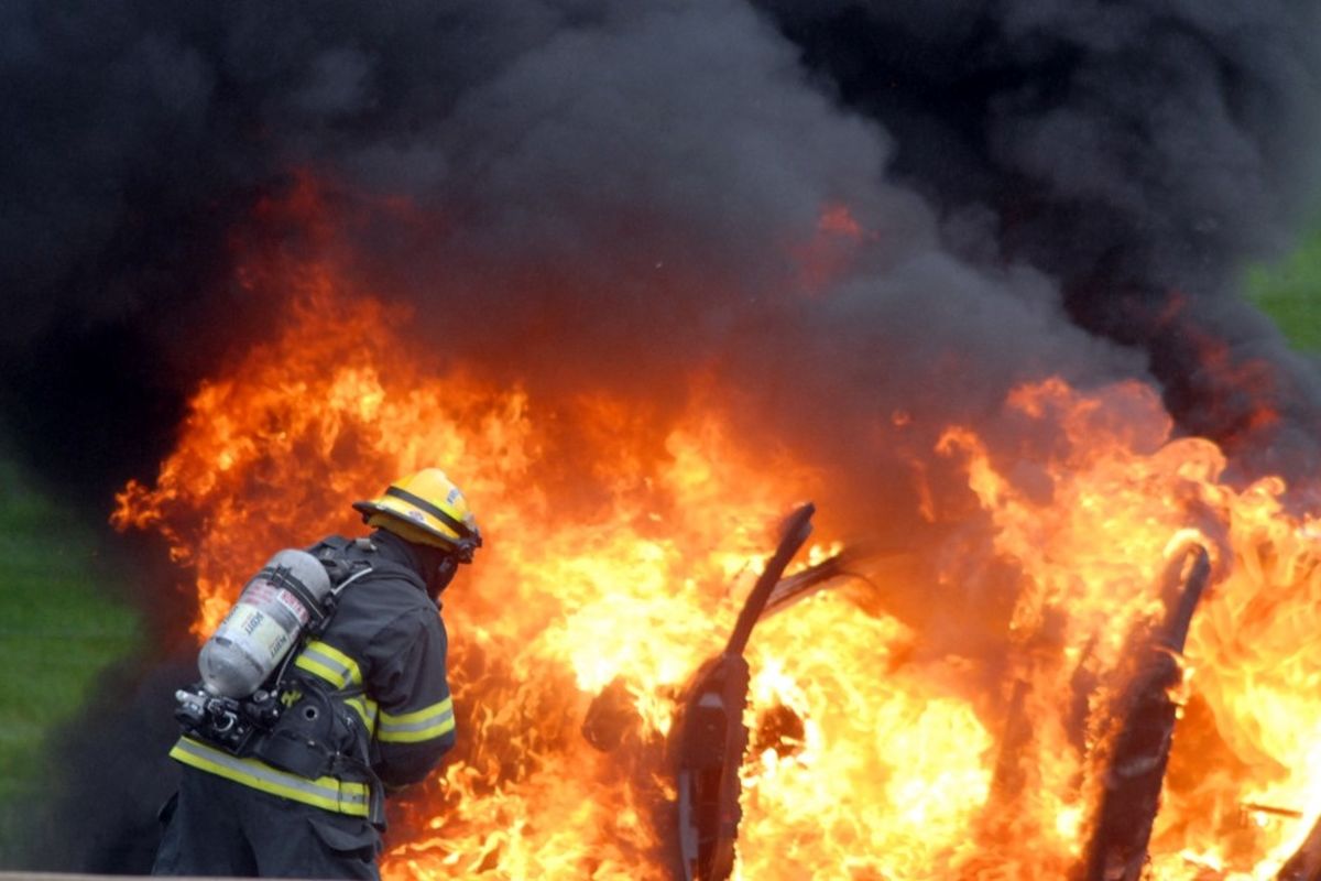 ایجاد ۴ پایگاه امداد هوایی مقابله با آتش در کشور تصویب شد