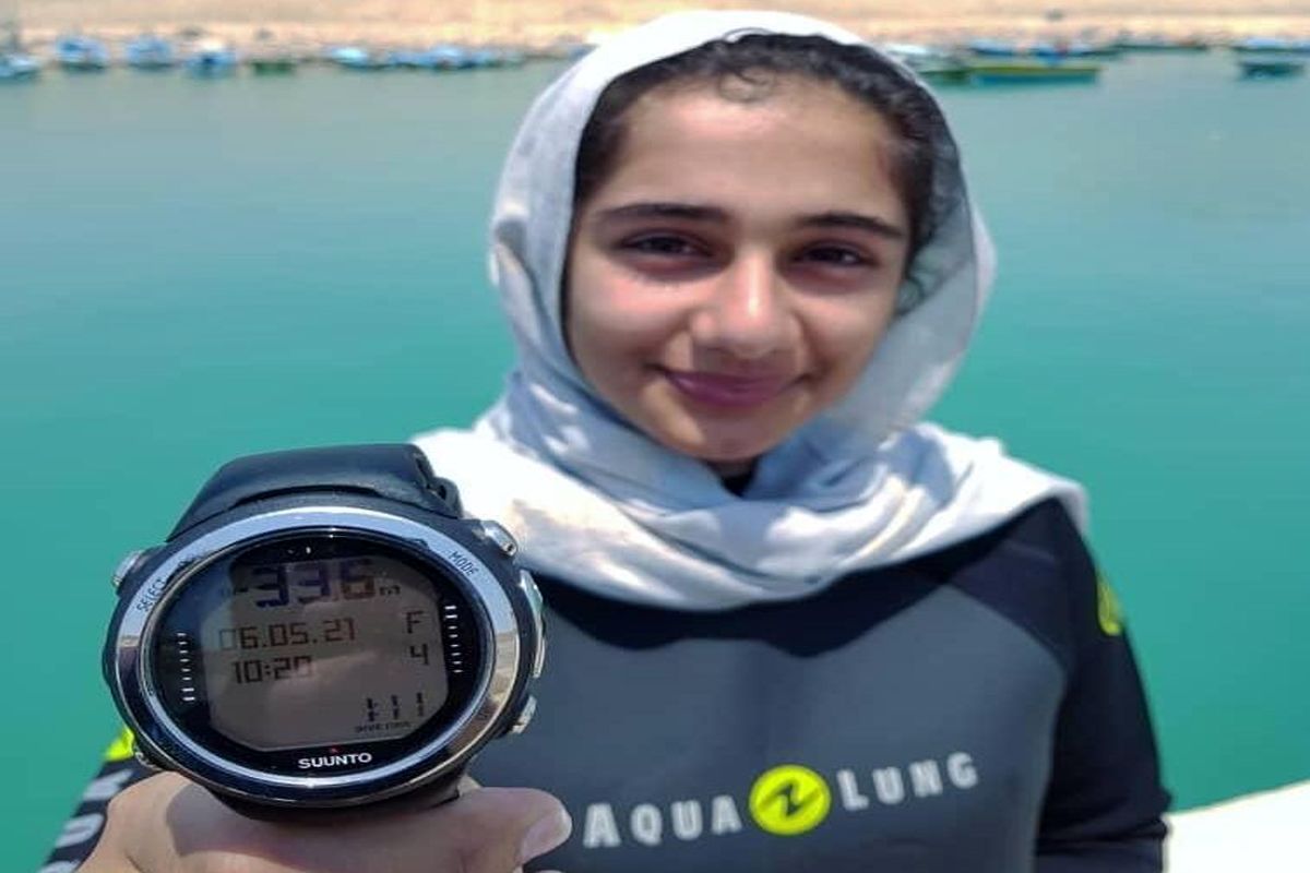 ثبت جهانی رکورد ملی عمق ایران توسط دختر غواص استان فارس