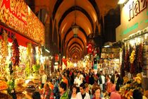 چرا بازدید از بازار ادویه استانبول مهم است؟