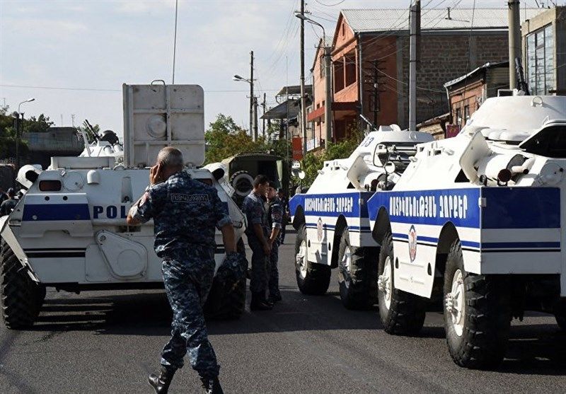 تشدید ناآرامی‌ها در ایروان / پلیس ارمنستان به ضرب گلوله گروگانگیران کشته شد