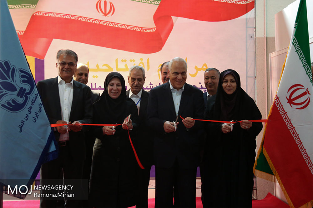 افتتاح نمایشگاه تخصصی پوشاک ایران