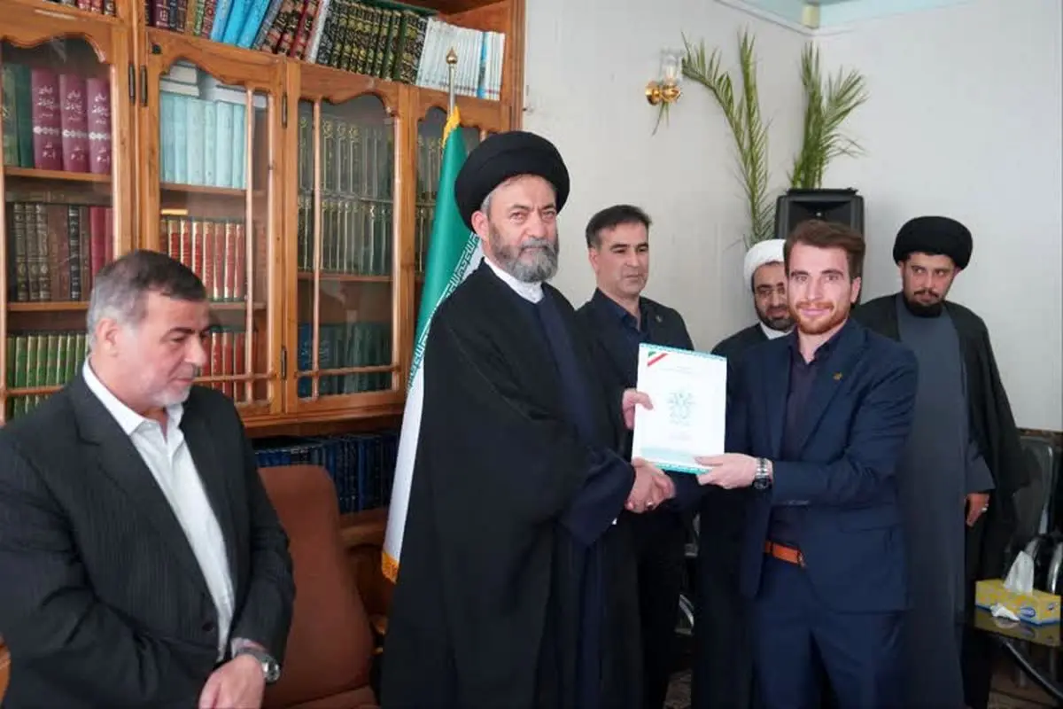 تجلیل از منتخبین مسابقات جشنواره های قرآنی دانشگاه محقق اردبیلی