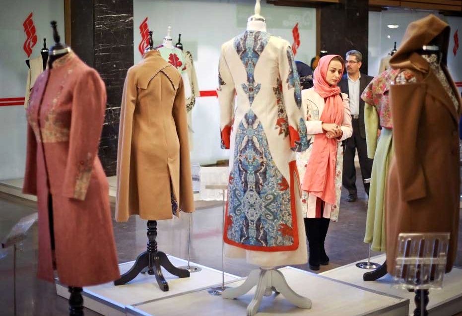 نخستین نمایشگاه هنر صنعت مد و لباس  در اصفهان برگزار می شود