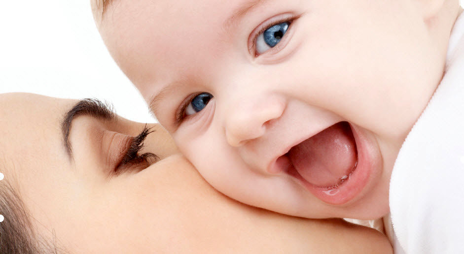 تغذیه با شیر مادر کلید طلایی سلامت مادر و نوزاد است
