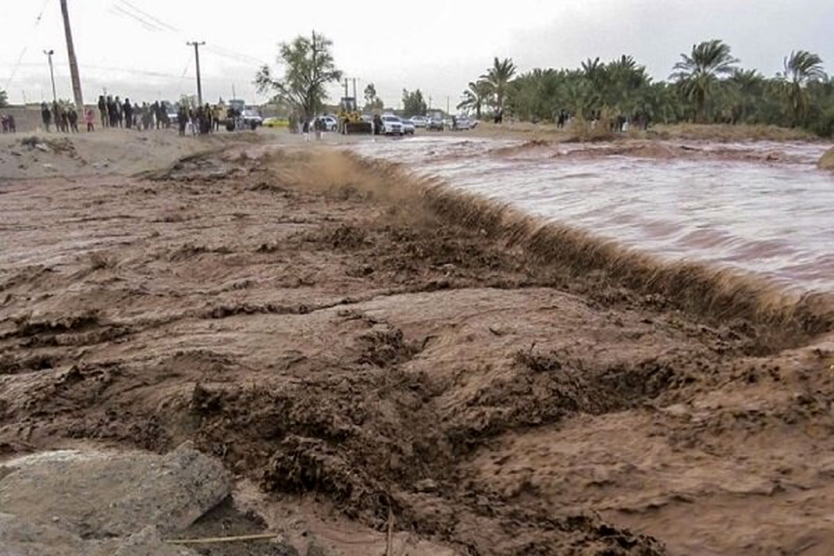 مردم نکات ایمنی را در بارندگی شدید و طغیان رودخانه ها رعایت کنند