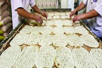 طرح آزمایشی هوشمندسازی یارانه نان آغاز شد/ خرید نان با کارت یارانه توسط مردم زنجان