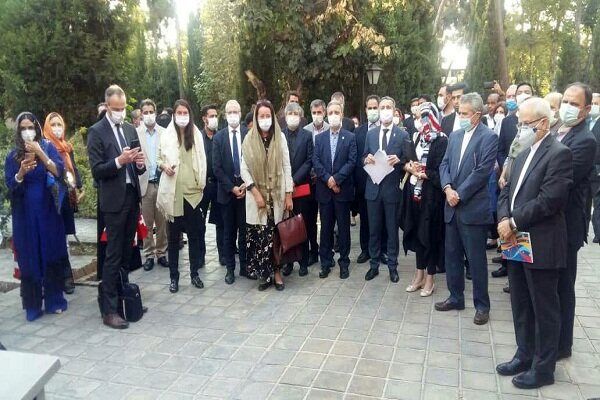 افتتاح نمایشگاه یک صد سال روابط دیپلماتیک ایران و سوئیس در تهران
